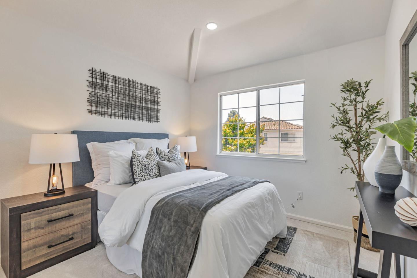 Detail Gallery Image 29 of 44 For 20433 via Palamos, Cupertino,  CA 95014 - 4 Beds | 2/1 Baths