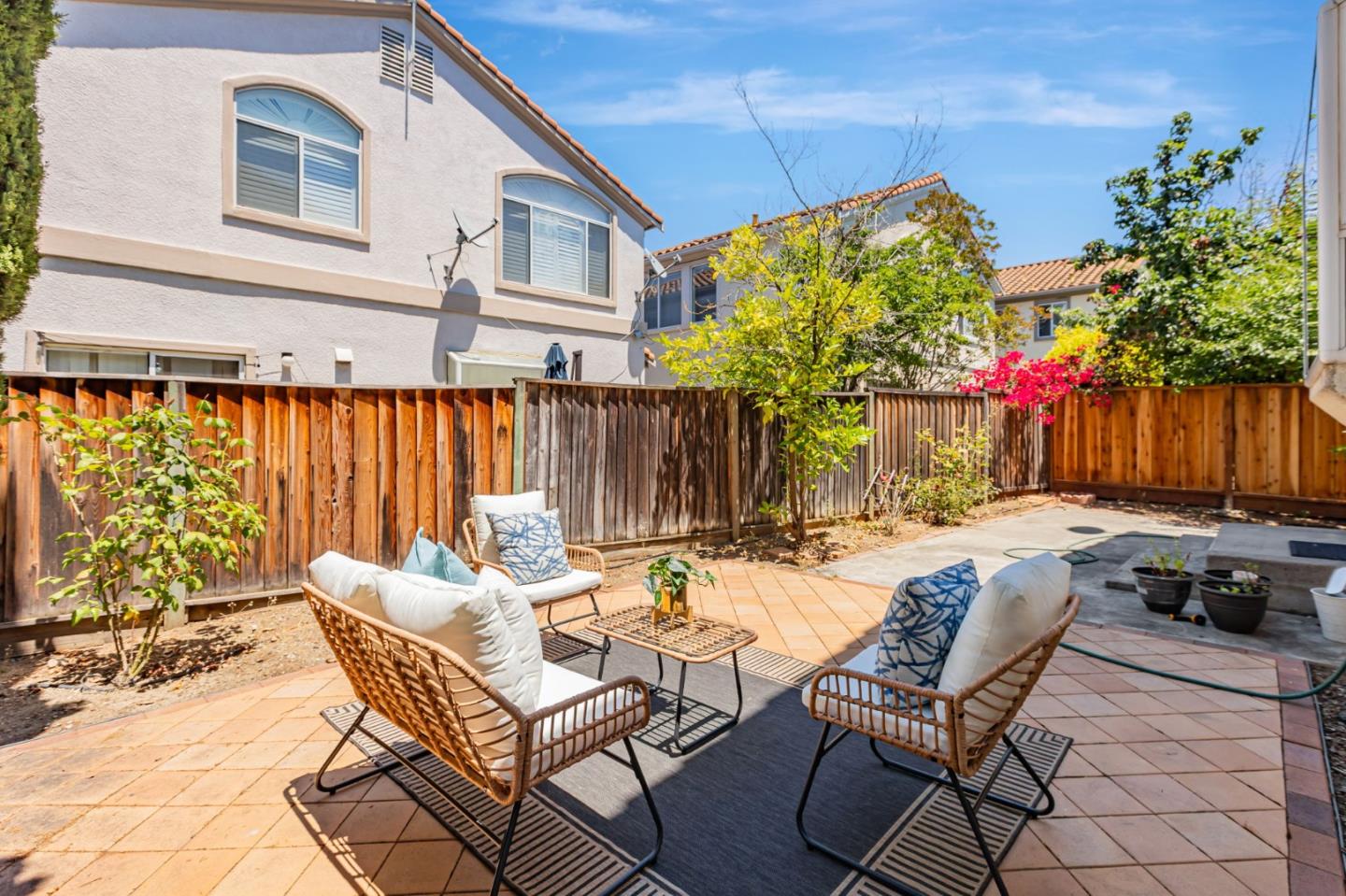 Detail Gallery Image 43 of 44 For 20433 via Palamos, Cupertino,  CA 95014 - 4 Beds | 2/1 Baths