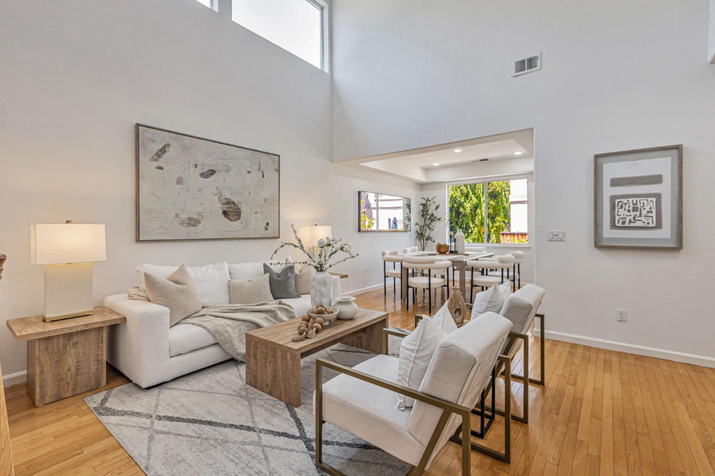 Detail Gallery Image 9 of 44 For 20433 via Palamos, Cupertino,  CA 95014 - 4 Beds | 2/1 Baths