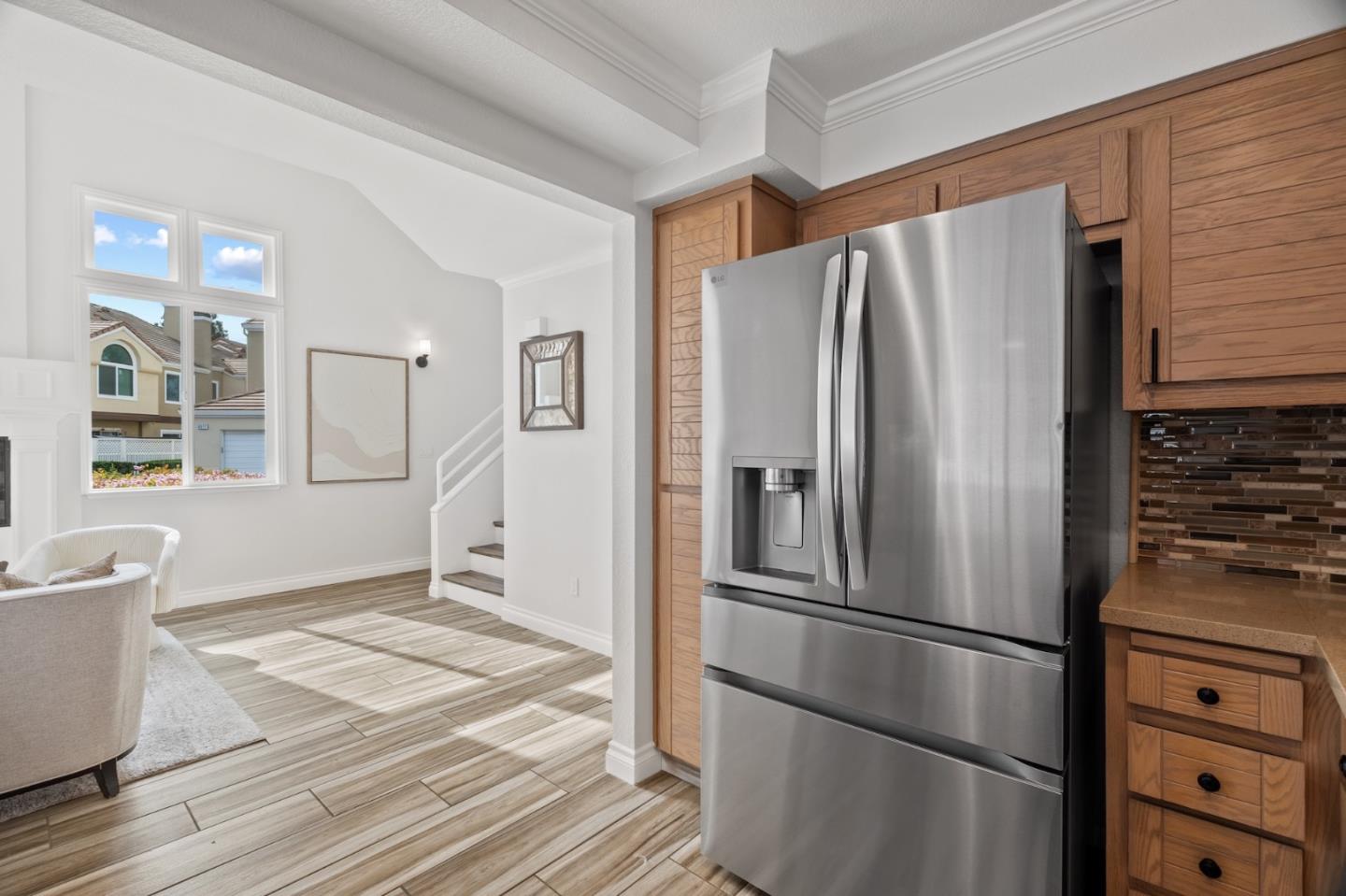 Detail Gallery Image 11 of 44 For 6913 Rodling Dr #D,  San Jose,  CA 95138 - 3 Beds | 3 Baths