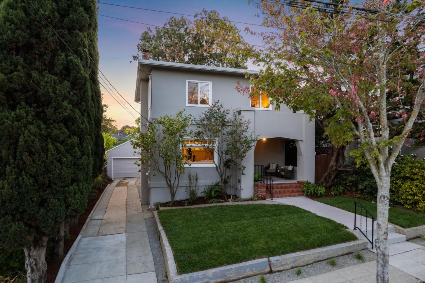 Detail Gallery Image 2 of 99 For 829 Edgehill Dr, Burlingame,  CA 94010 - 3 Beds | 1 Baths