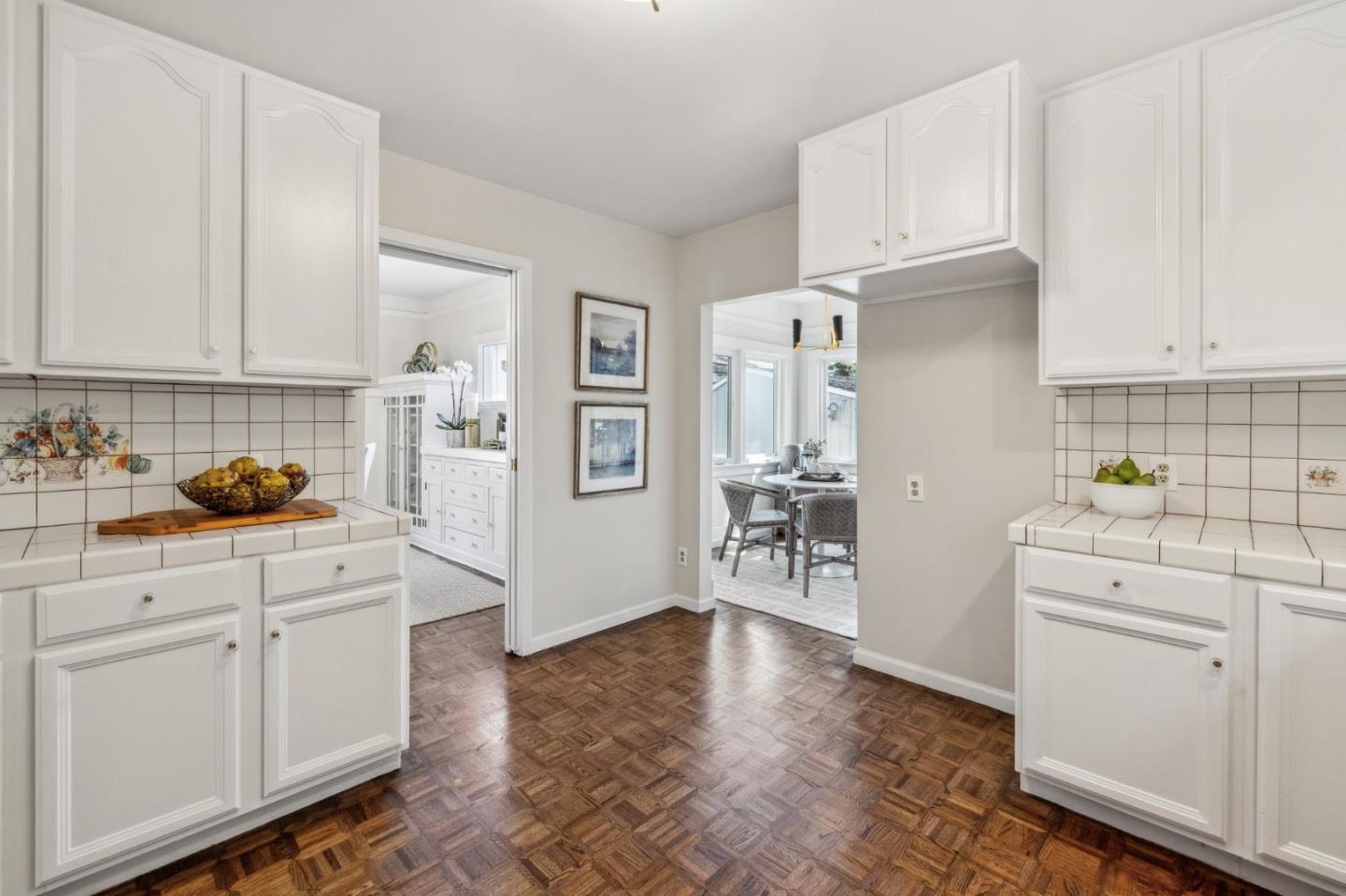 Detail Gallery Image 26 of 99 For 829 Edgehill Dr, Burlingame,  CA 94010 - 3 Beds | 1 Baths