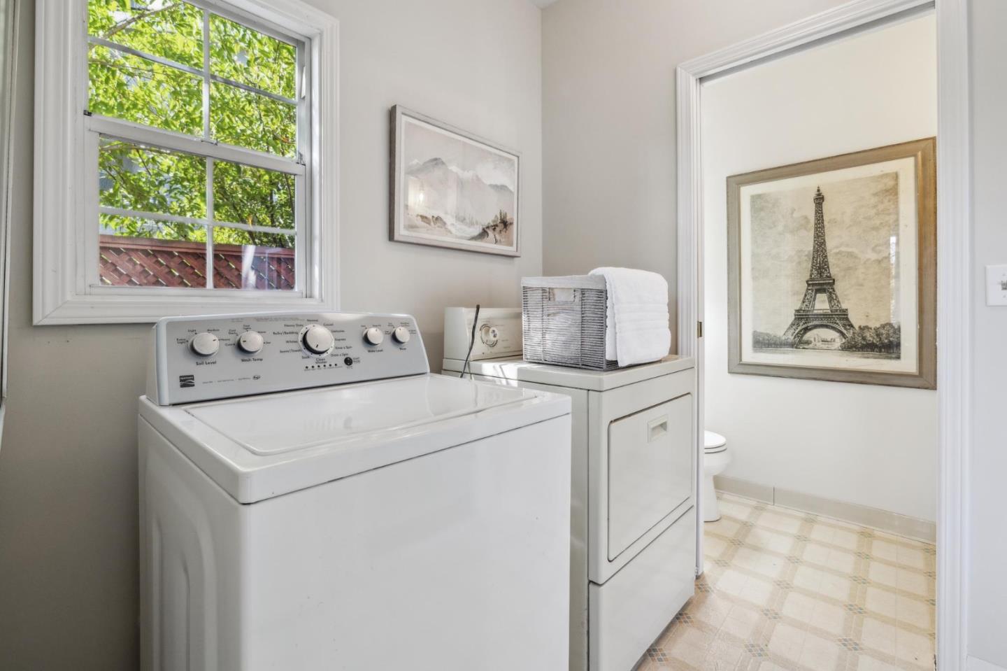 Detail Gallery Image 31 of 99 For 829 Edgehill Dr, Burlingame,  CA 94010 - 3 Beds | 1 Baths