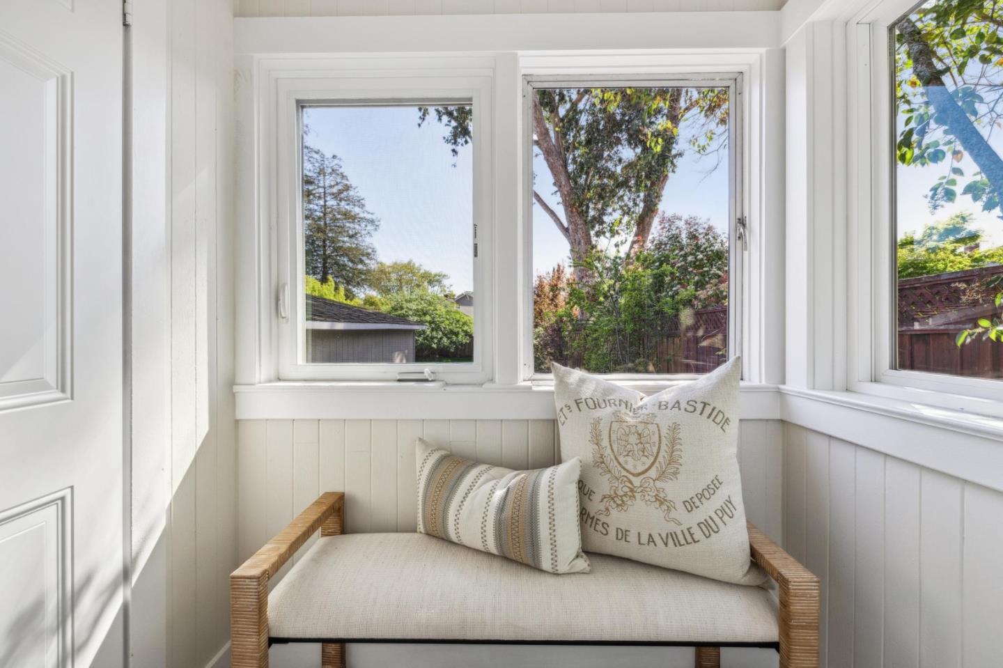 Detail Gallery Image 33 of 99 For 829 Edgehill Dr, Burlingame,  CA 94010 - 3 Beds | 1 Baths