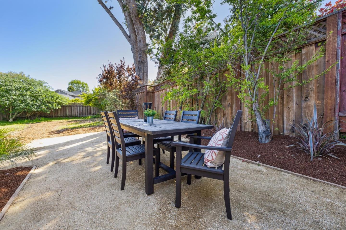 Detail Gallery Image 64 of 99 For 829 Edgehill Dr, Burlingame,  CA 94010 - 3 Beds | 1 Baths