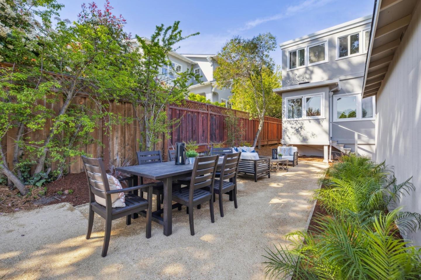 Detail Gallery Image 68 of 99 For 829 Edgehill Dr, Burlingame,  CA 94010 - 3 Beds | 1 Baths