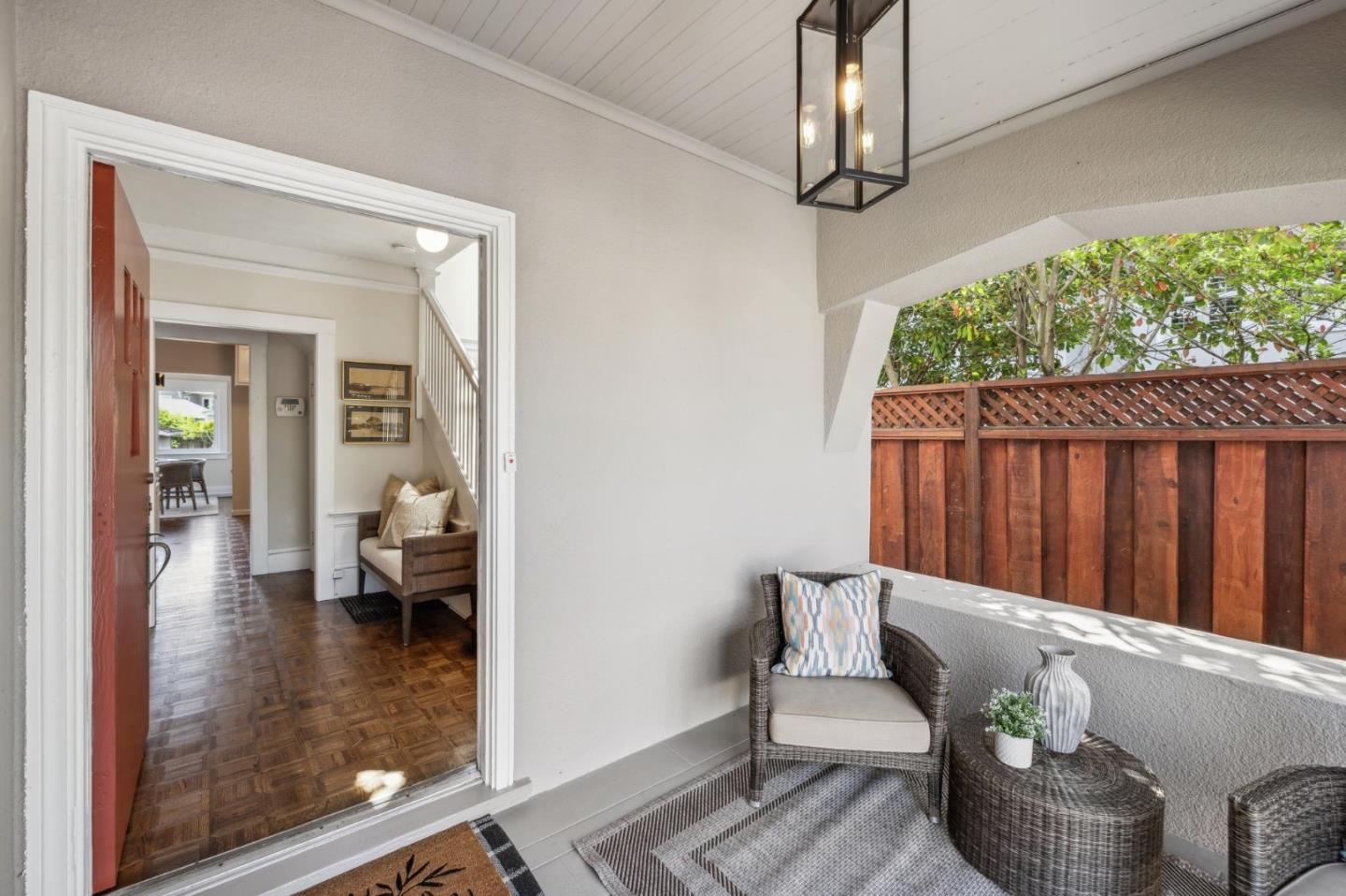 Detail Gallery Image 8 of 99 For 829 Edgehill Dr, Burlingame,  CA 94010 - 3 Beds | 1 Baths