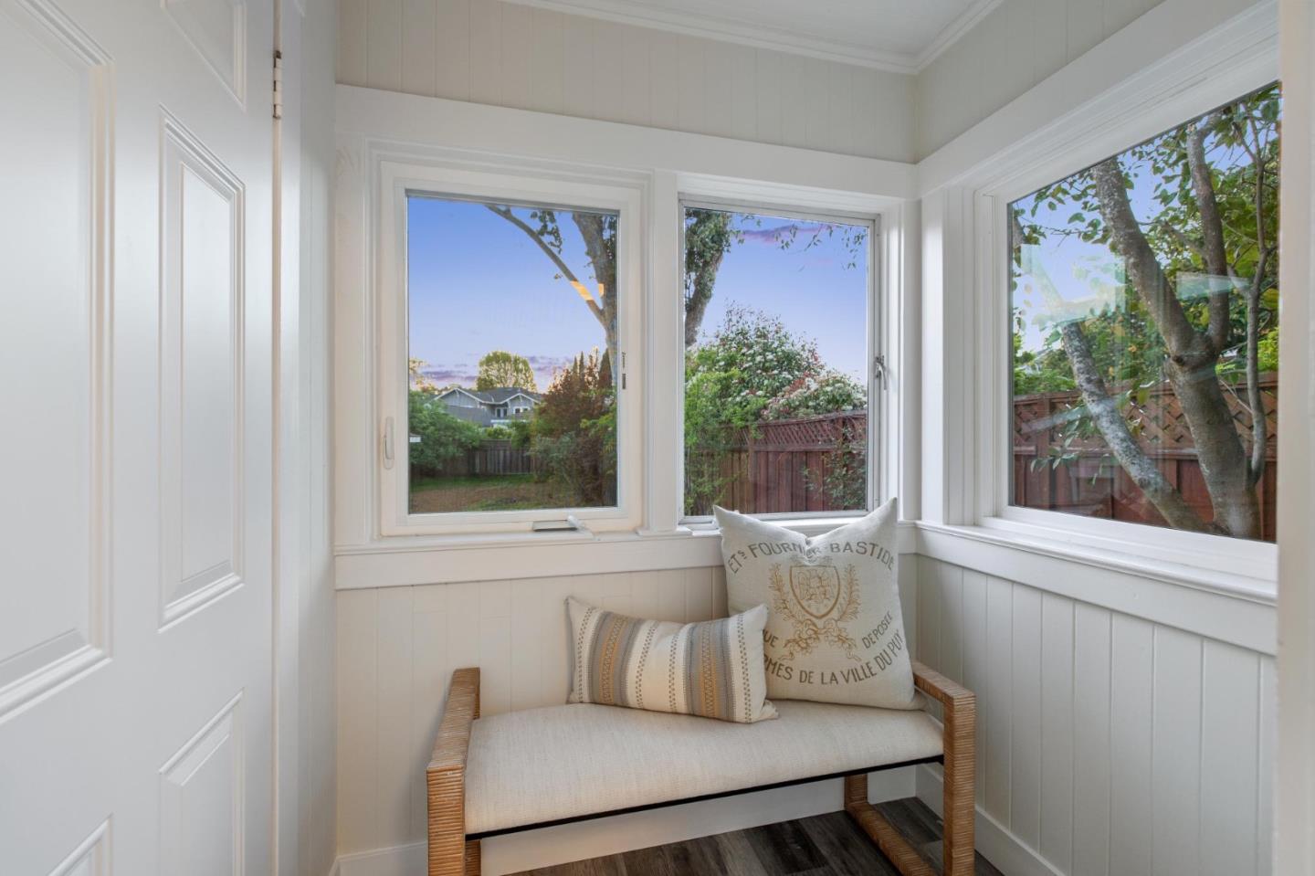 Detail Gallery Image 81 of 99 For 829 Edgehill Dr, Burlingame,  CA 94010 - 3 Beds | 1 Baths