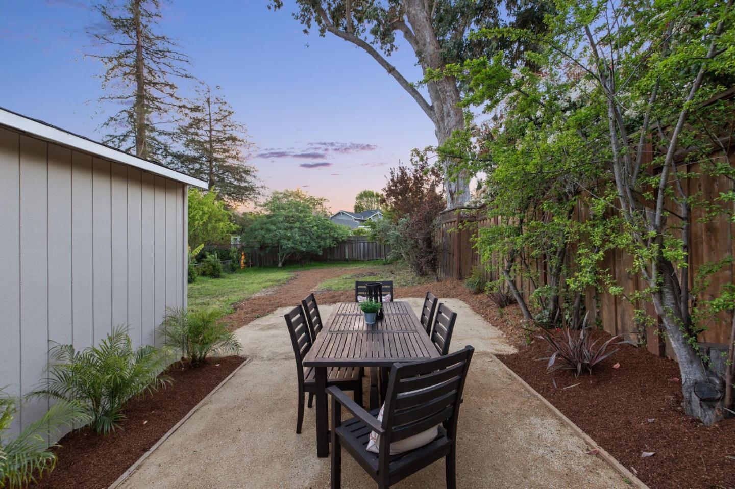 Detail Gallery Image 84 of 99 For 829 Edgehill Dr, Burlingame,  CA 94010 - 3 Beds | 1 Baths