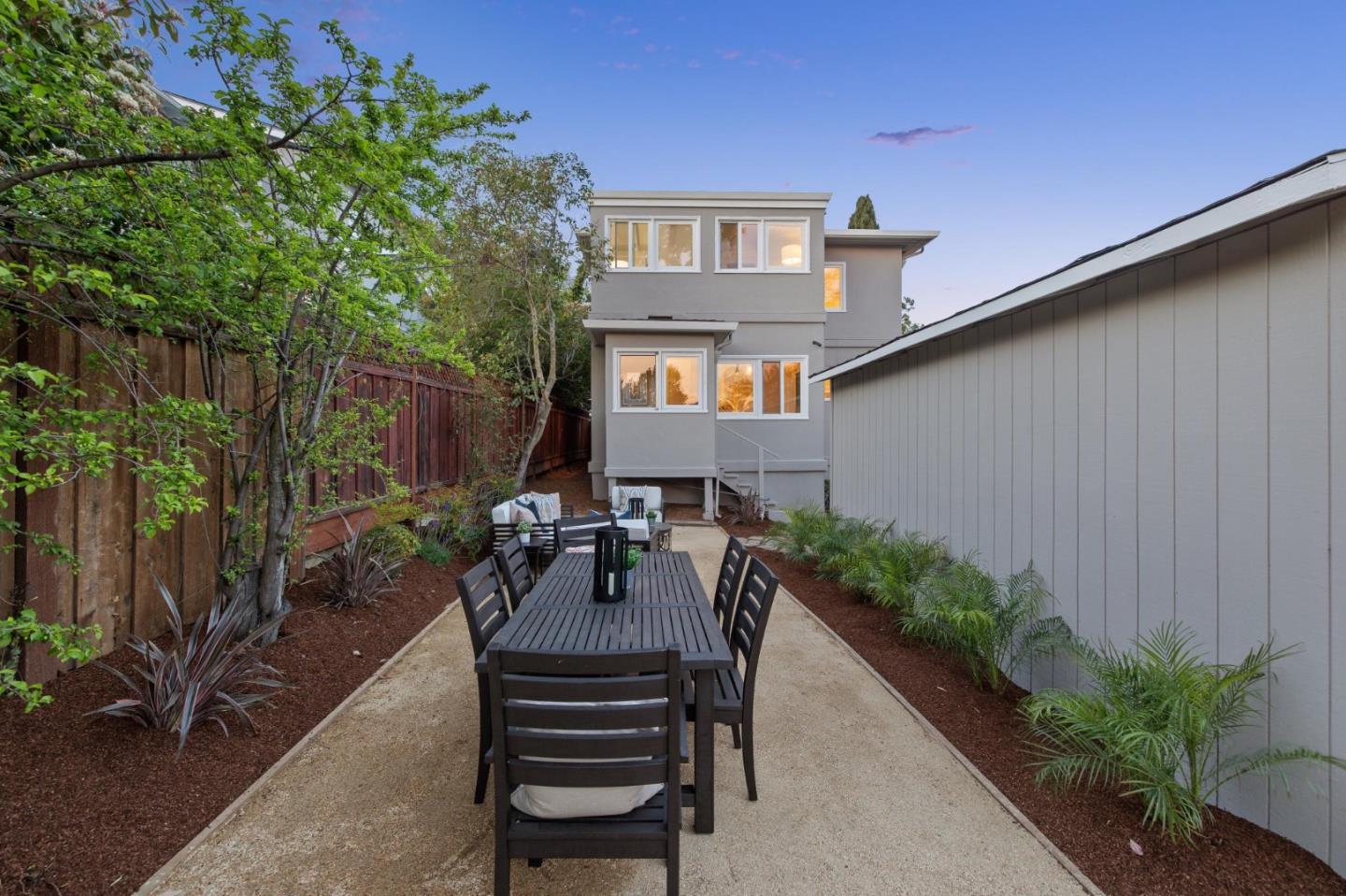 Detail Gallery Image 85 of 99 For 829 Edgehill Dr, Burlingame,  CA 94010 - 3 Beds | 1 Baths