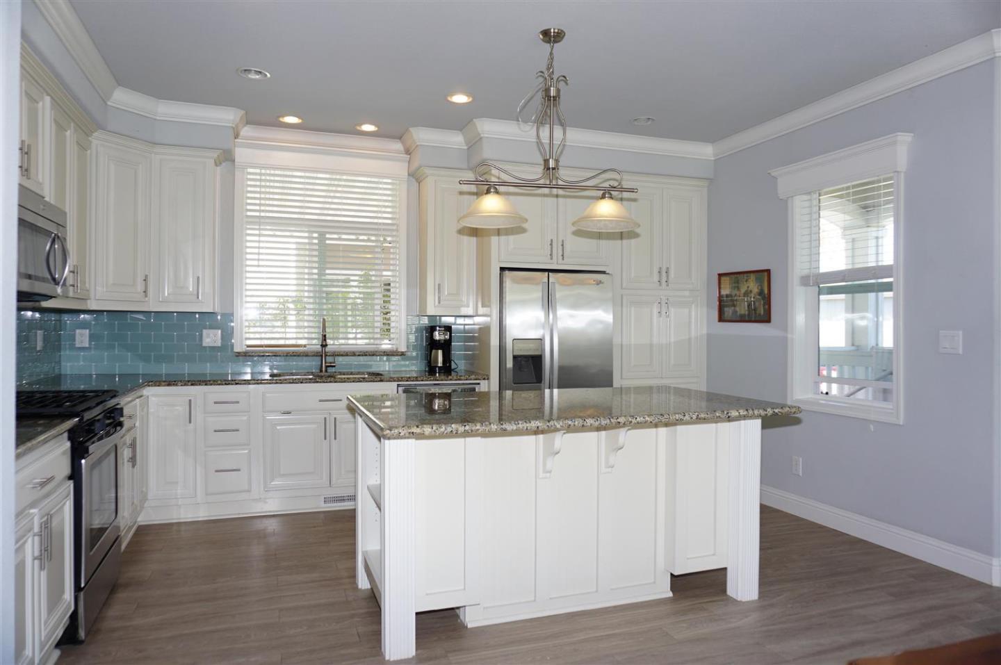 Detail Gallery Image 10 of 36 For 1111 Morse Ave #179,  Sunnyvale,  CA 94089 - 3 Beds | 2 Baths