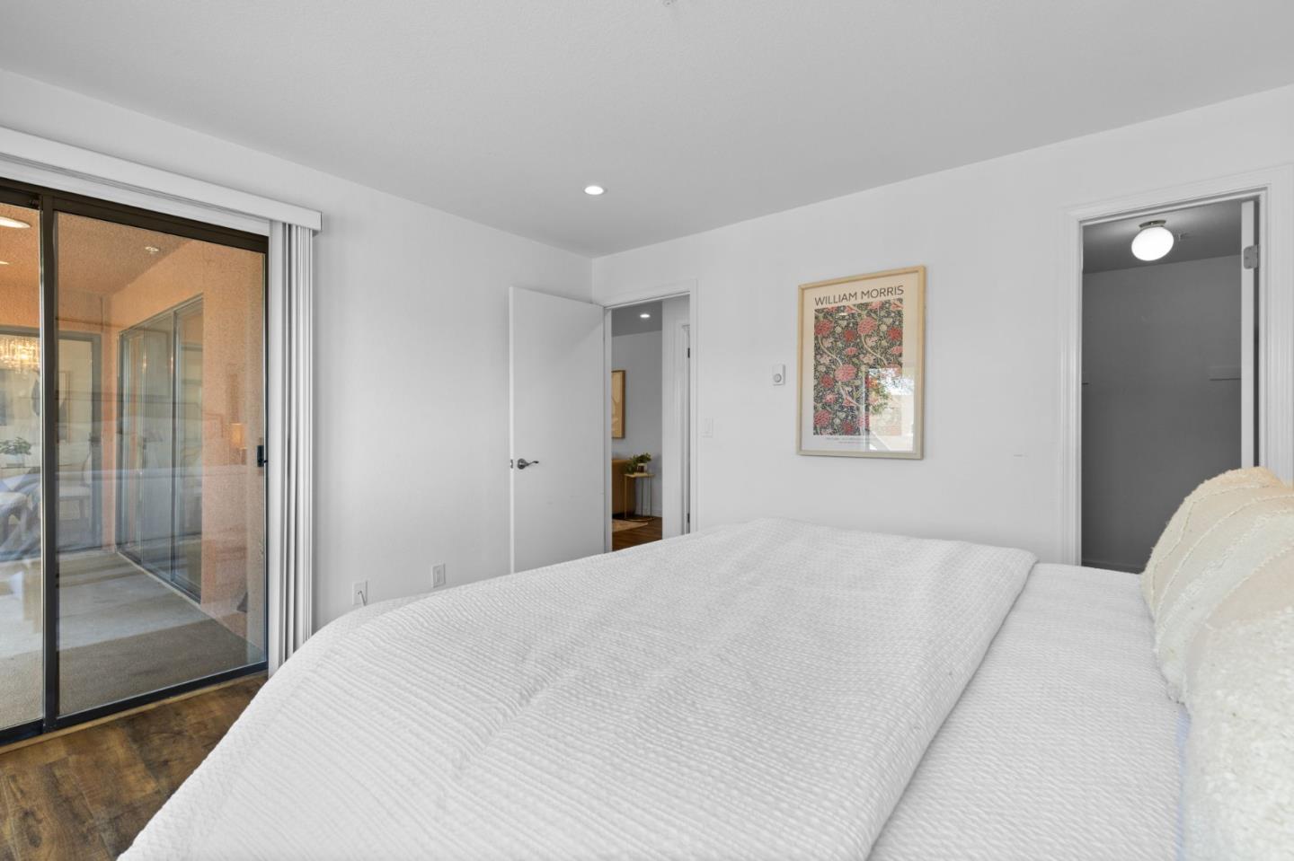 Detail Gallery Image 23 of 38 For 2425 S Norfolk St #208,  San Mateo,  CA 94403 - 2 Beds | 2 Baths