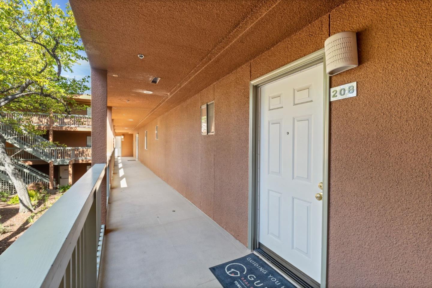 Detail Gallery Image 4 of 38 For 2425 S Norfolk St #208,  San Mateo,  CA 94403 - 2 Beds | 2 Baths