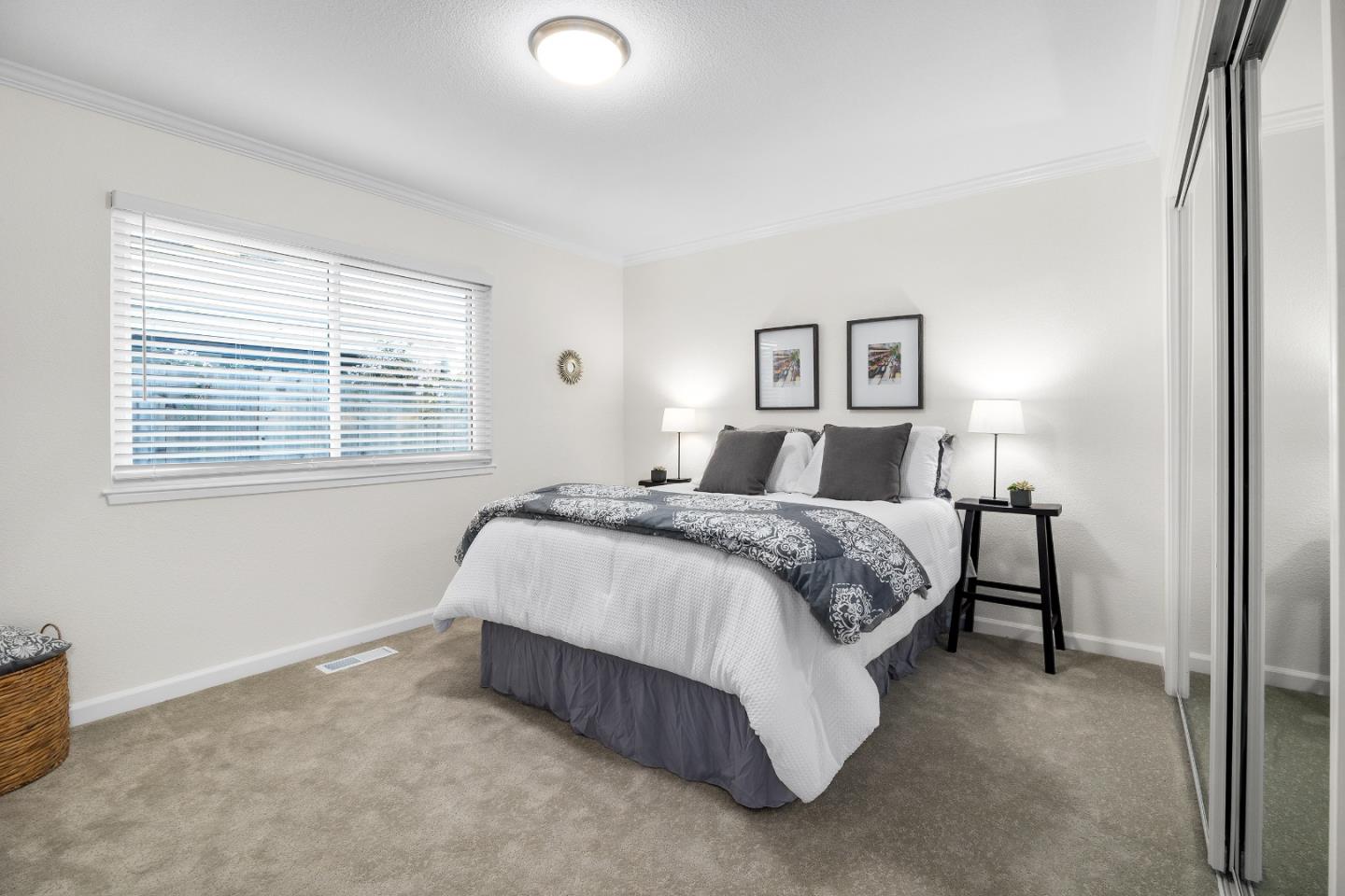 Detail Gallery Image 13 of 37 For 1817 Silvana Ln, Santa Cruz,  CA 95062 - 3 Beds | 2/1 Baths