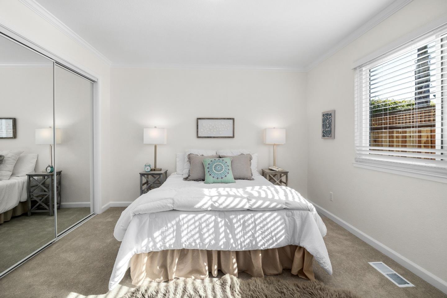Detail Gallery Image 18 of 37 For 1817 Silvana Ln, Santa Cruz,  CA 95062 - 3 Beds | 2/1 Baths
