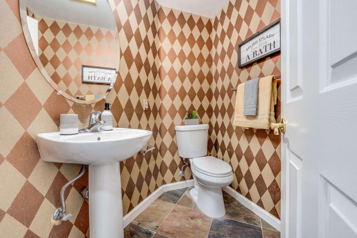 Detail Gallery Image 13 of 34 For 478 Marble Arch Ave, San Jose,  CA 95136 - 3 Beds | 2/1 Baths