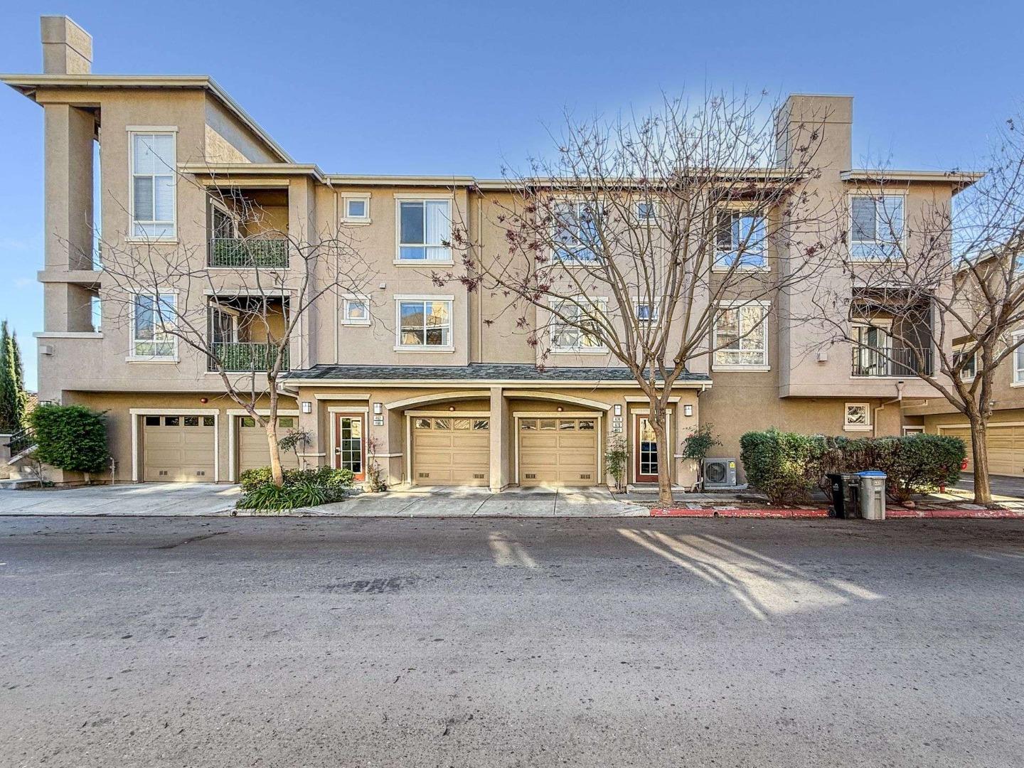 Detail Gallery Image 2 of 34 For 478 Marble Arch Ave, San Jose,  CA 95136 - 3 Beds | 2/1 Baths