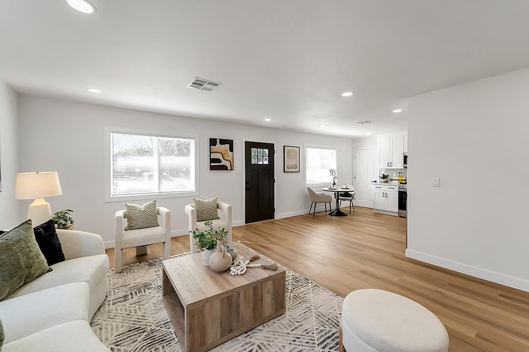 Detail Gallery Image 5 of 23 For 2668 Mozart Ave, San Jose,  CA 95122 - 4 Beds | 2 Baths