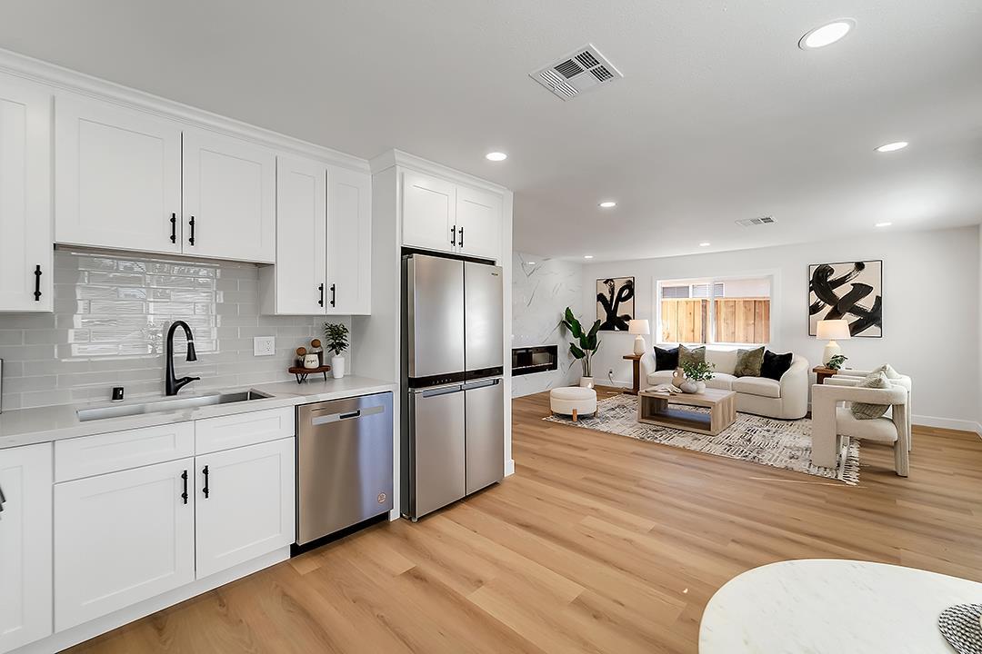Detail Gallery Image 7 of 23 For 2668 Mozart Ave, San Jose,  CA 95122 - 4 Beds | 2 Baths