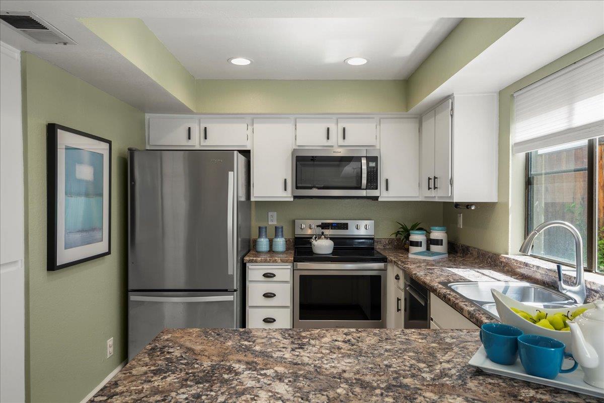 Detail Gallery Image 13 of 37 For 478 N Winchester Blvd #7,  Santa Clara,  CA 95050 - 2 Beds | 2 Baths