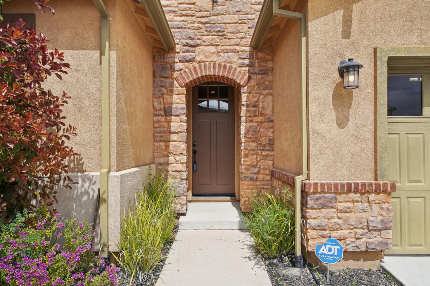 Detail Gallery Image 3 of 46 For 5476 Pinnacle View Way, Antioch,  CA 94531 - 4 Beds | 2 Baths