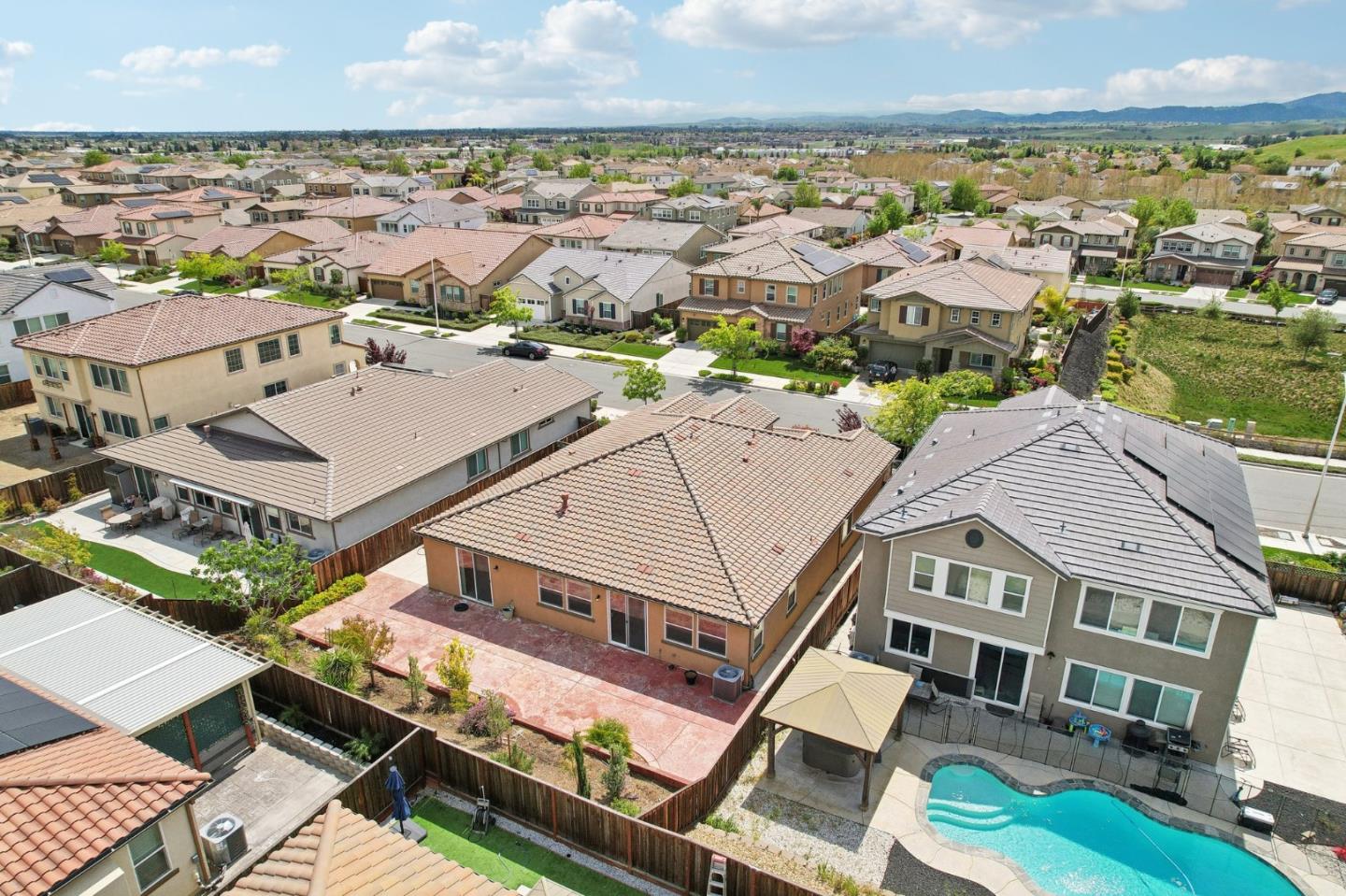 Detail Gallery Image 41 of 46 For 5476 Pinnacle View Way, Antioch,  CA 94531 - 4 Beds | 2 Baths