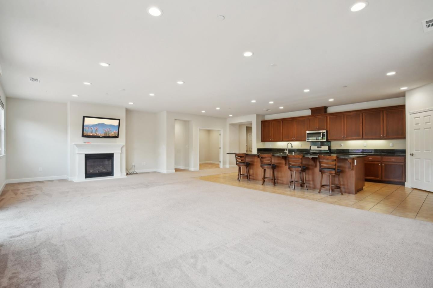 Detail Gallery Image 5 of 46 For 5476 Pinnacle View Way, Antioch,  CA 94531 - 4 Beds | 2 Baths