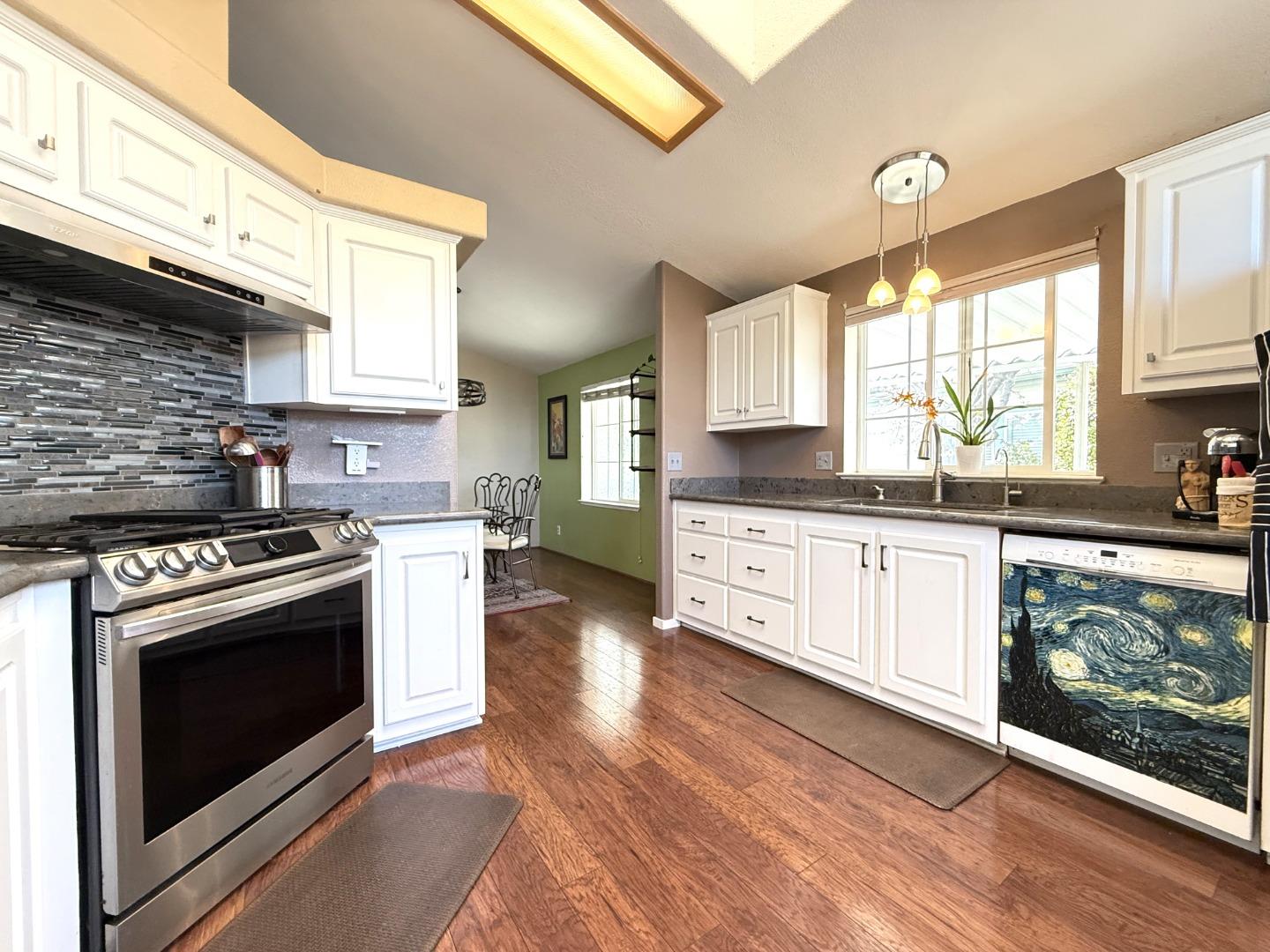 Detail Gallery Image 24 of 45 For 1220 Tasman Dr #269,  Sunnyvale,  CA 94089 - 3 Beds | 2 Baths