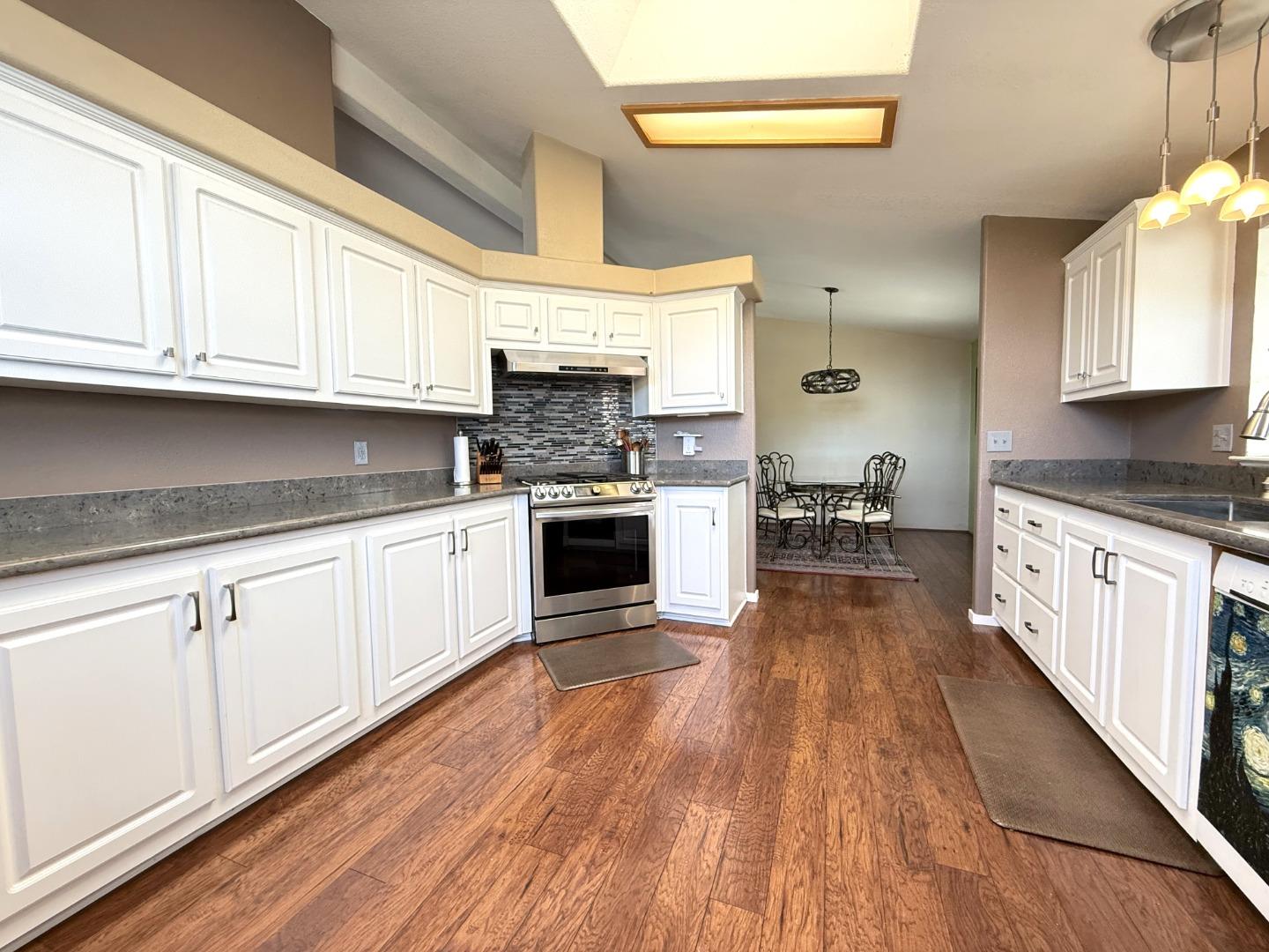 Detail Gallery Image 25 of 45 For 1220 Tasman Dr #269,  Sunnyvale,  CA 94089 - 3 Beds | 2 Baths