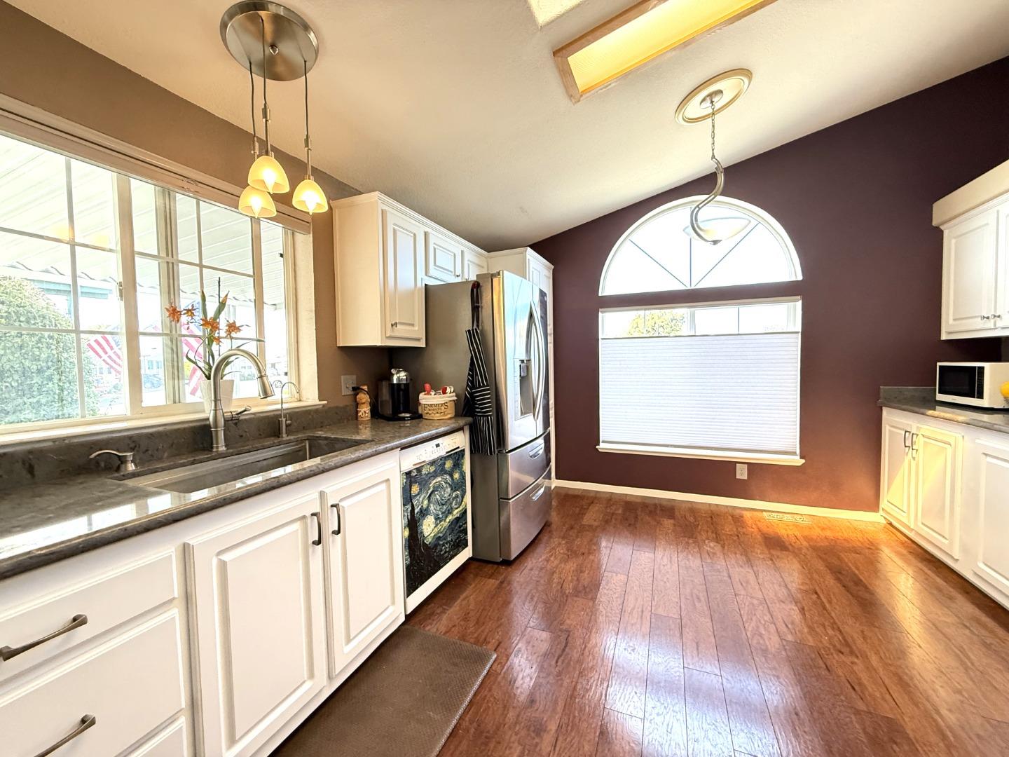 Detail Gallery Image 32 of 45 For 1220 Tasman Dr #269,  Sunnyvale,  CA 94089 - 3 Beds | 2 Baths