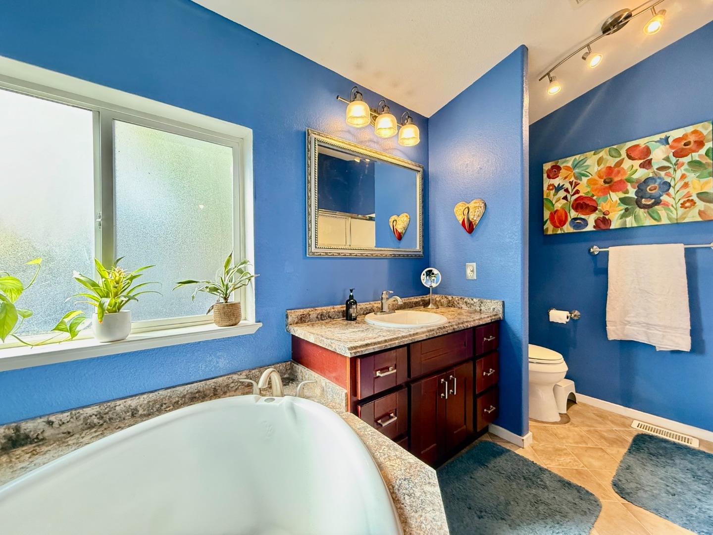 Detail Gallery Image 9 of 45 For 1220 Tasman Dr #269,  Sunnyvale,  CA 94089 - 3 Beds | 2 Baths