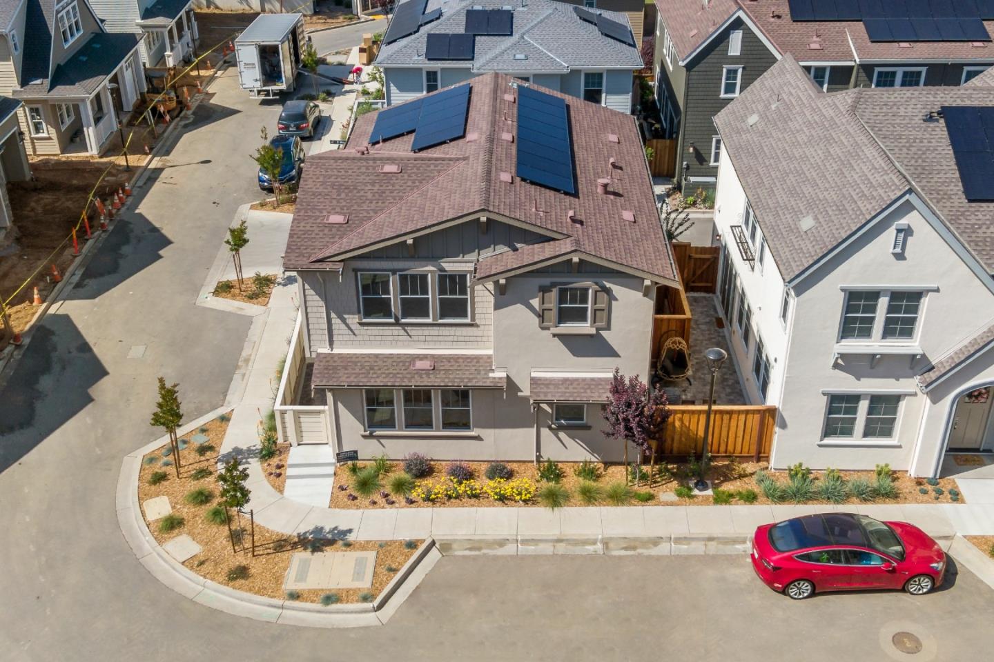 Detail Gallery Image 11 of 32 For 18825 Montalvo Oaks Cir, Monte Sereno,  CA 95030 - 3 Beds | 2/1 Baths