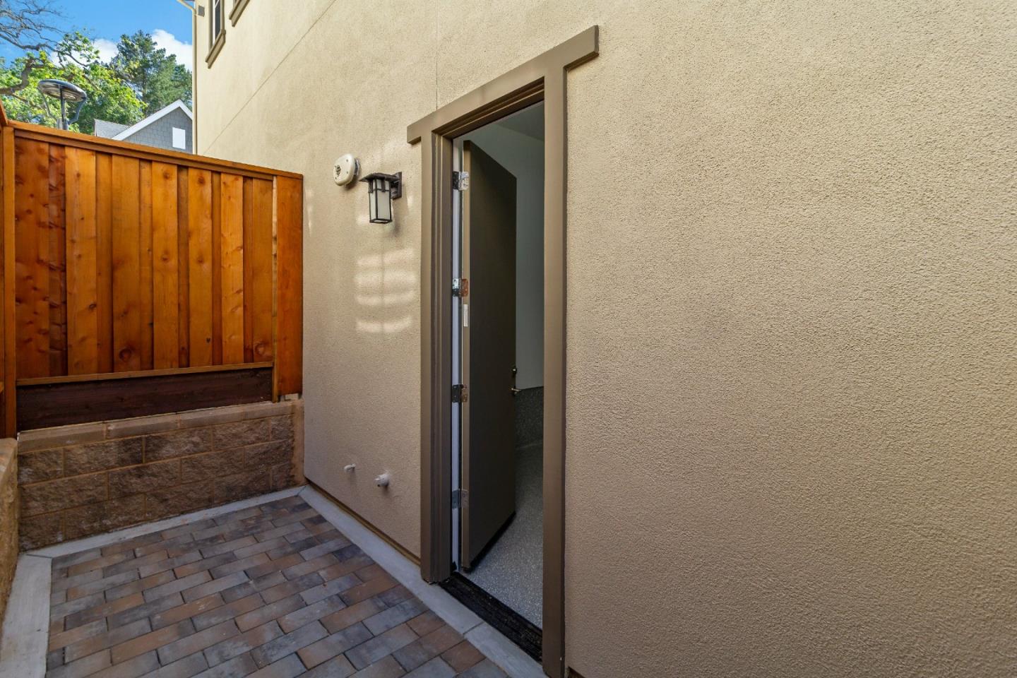 Detail Gallery Image 32 of 32 For 18825 Montalvo Oaks Cir, Monte Sereno,  CA 95030 - 3 Beds | 2/1 Baths