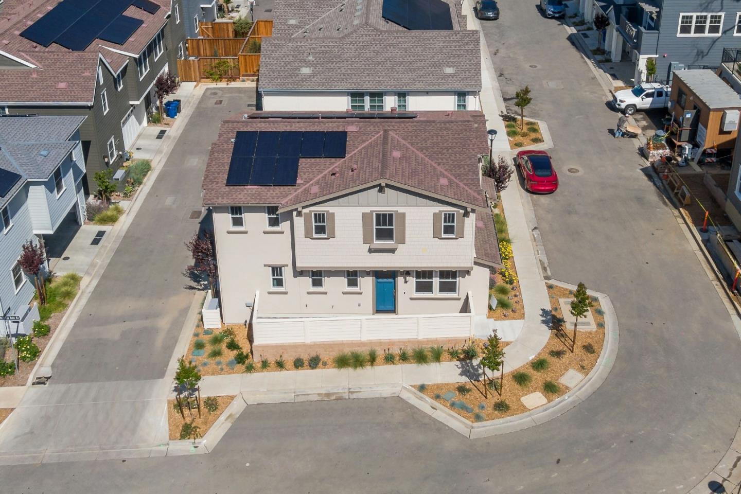 Detail Gallery Image 5 of 32 For 18825 Montalvo Oaks Cir, Monte Sereno,  CA 95030 - 3 Beds | 2/1 Baths