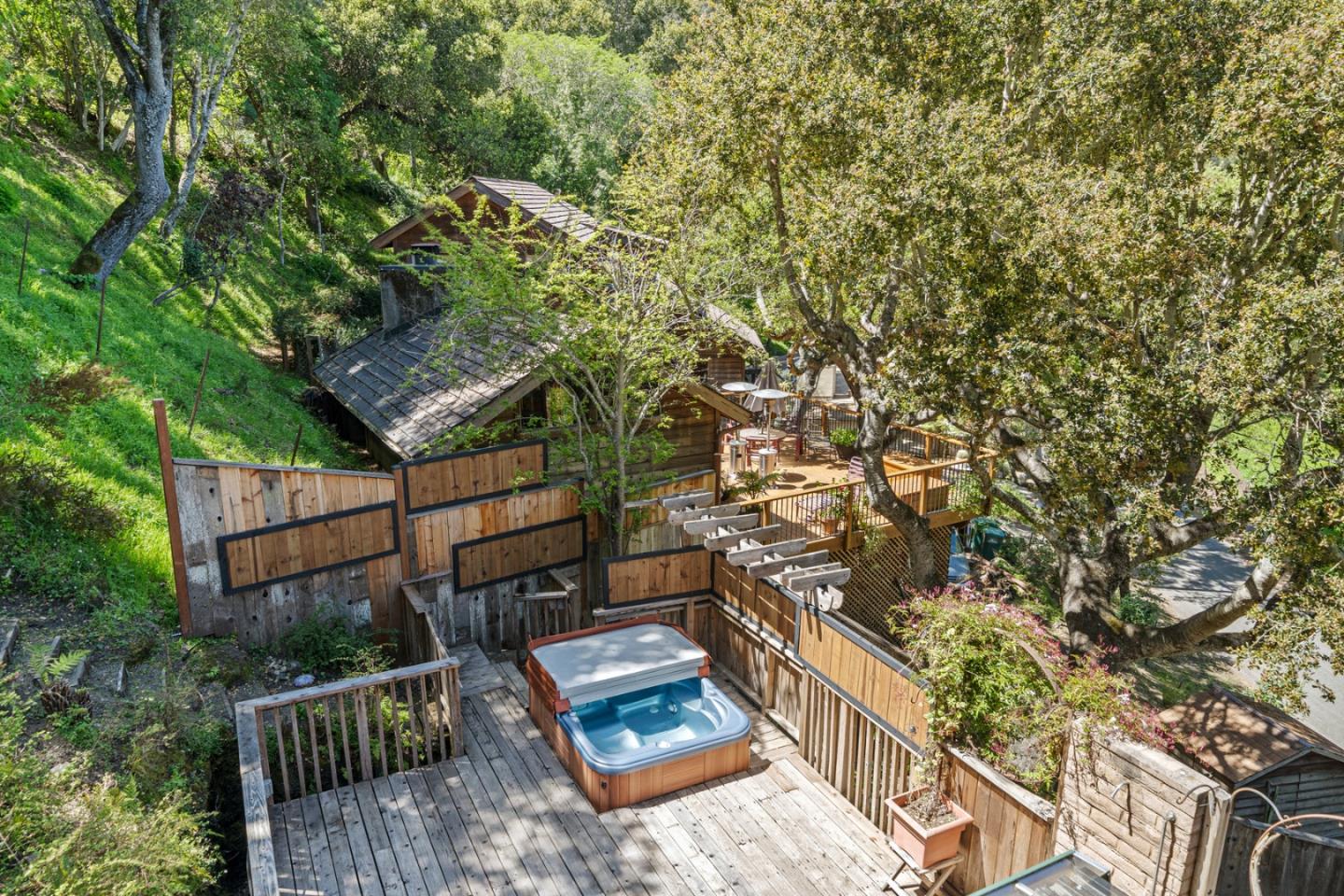 Detail Gallery Image 18 of 22 For 18 Camino De Travesia, Carmel Valley,  CA 93924 - 2 Beds | 1/1 Baths
