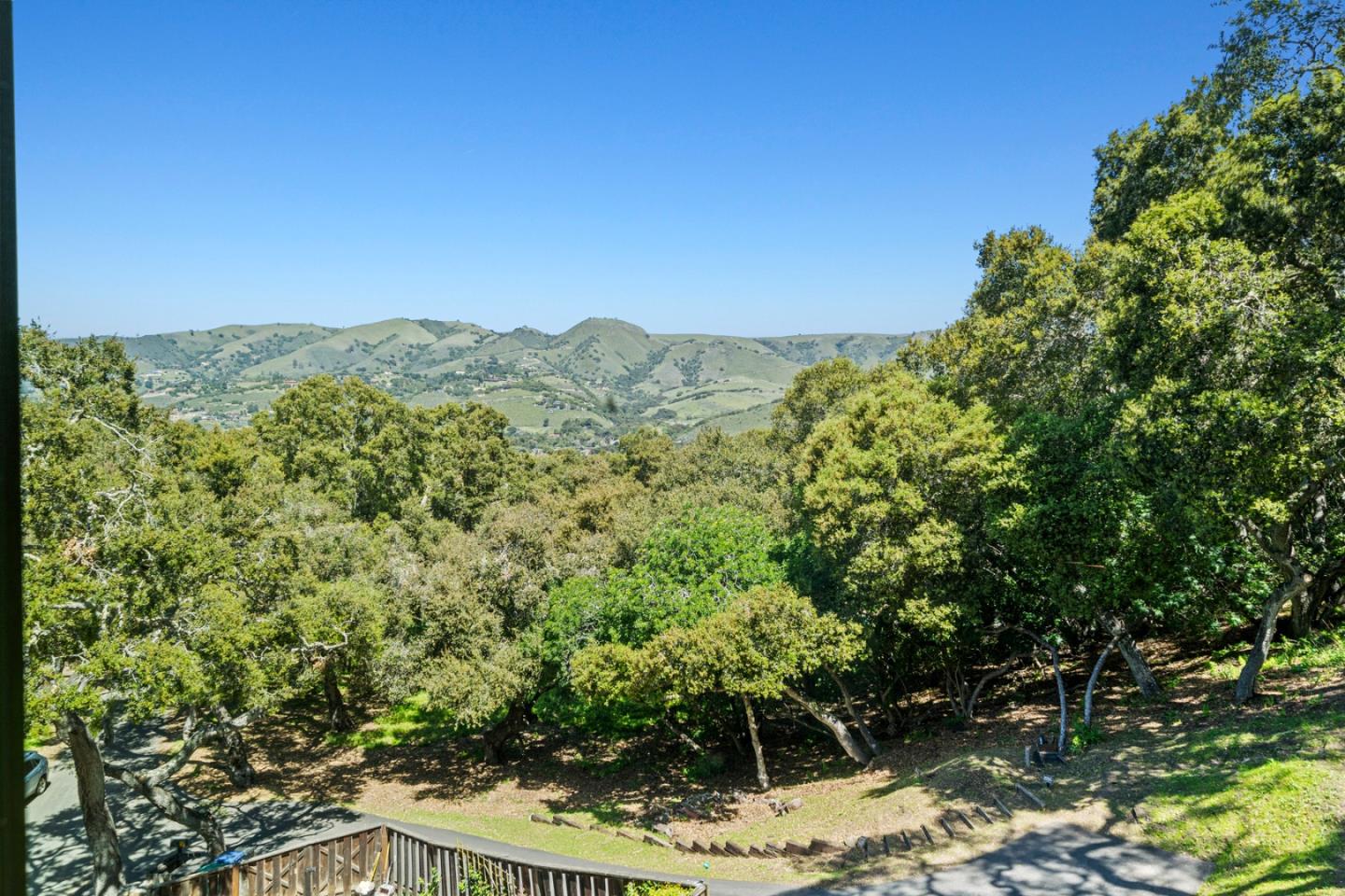 Detail Gallery Image 19 of 22 For 18 Camino De Travesia, Carmel Valley,  CA 93924 - 2 Beds | 1/1 Baths