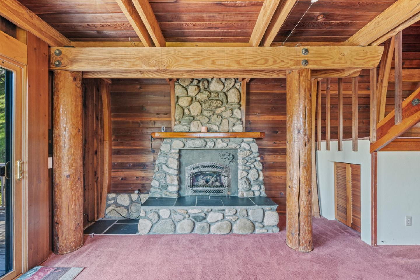 Detail Gallery Image 9 of 22 For 18 Camino De Travesia, Carmel Valley,  CA 93924 - 2 Beds | 1/1 Baths