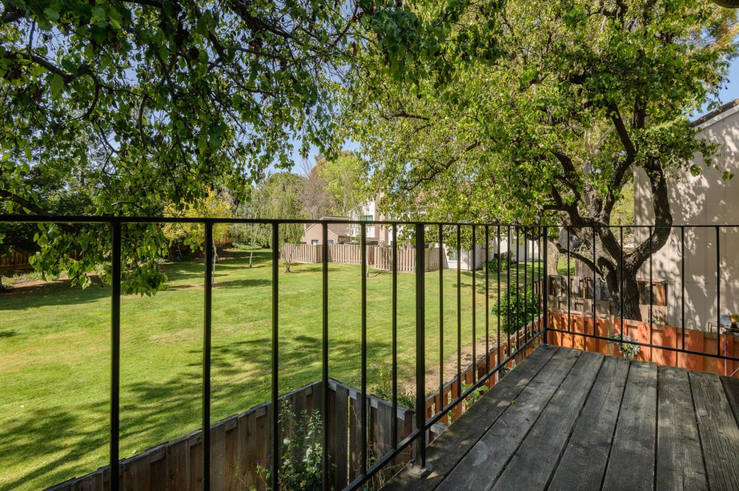 Detail Gallery Image 21 of 28 For 2424 Fairview Ln, Santa Clara,  CA 95051 - 2 Beds | 1/1 Baths
