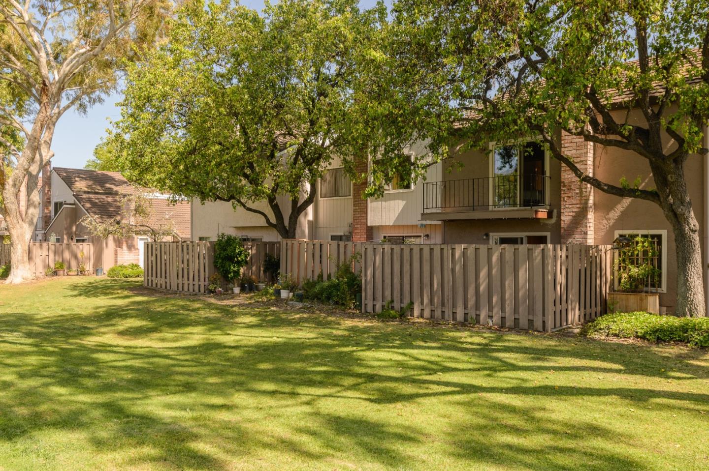 Detail Gallery Image 24 of 28 For 2424 Fairview Ln, Santa Clara,  CA 95051 - 2 Beds | 1/1 Baths