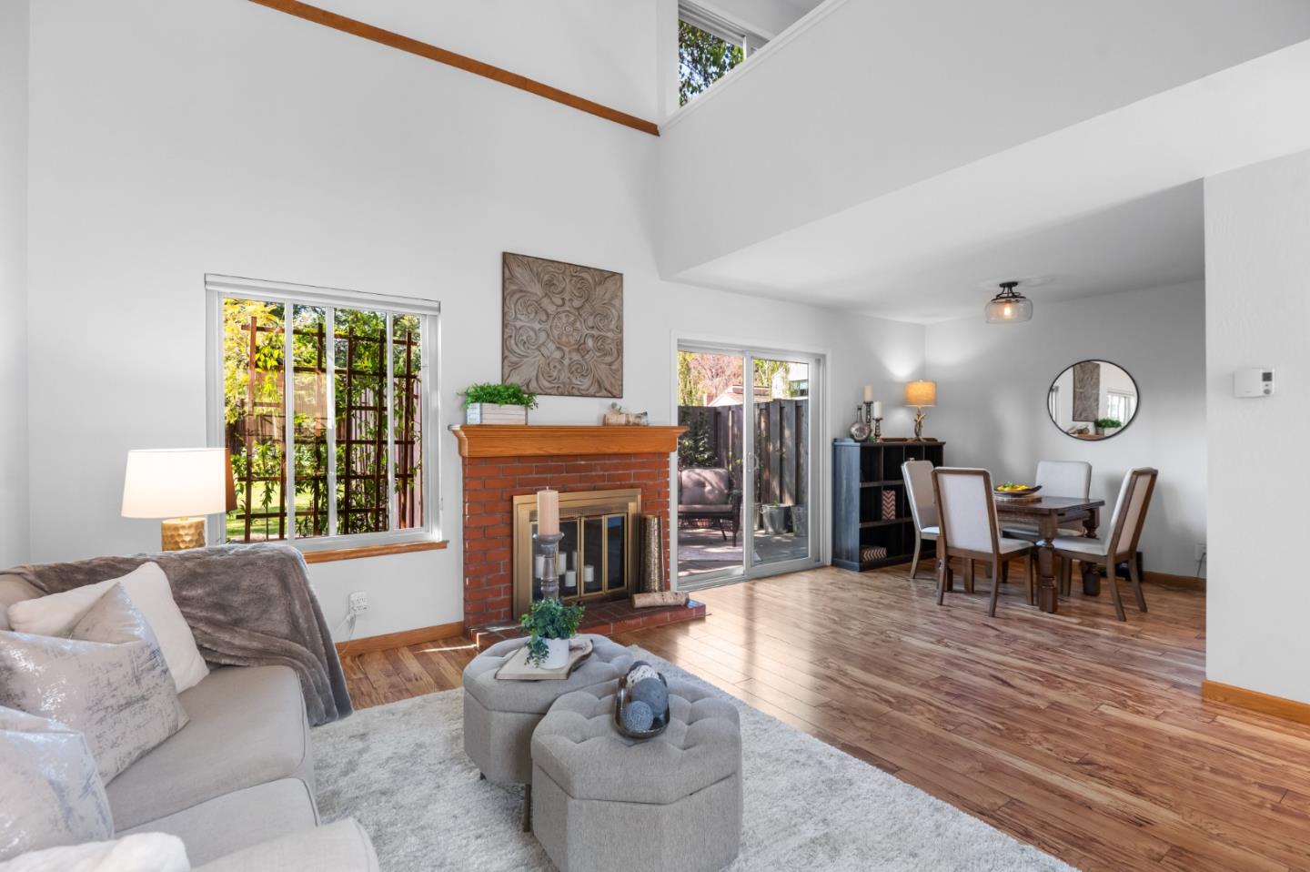 Detail Gallery Image 6 of 28 For 2424 Fairview Ln, Santa Clara,  CA 95051 - 2 Beds | 1/1 Baths