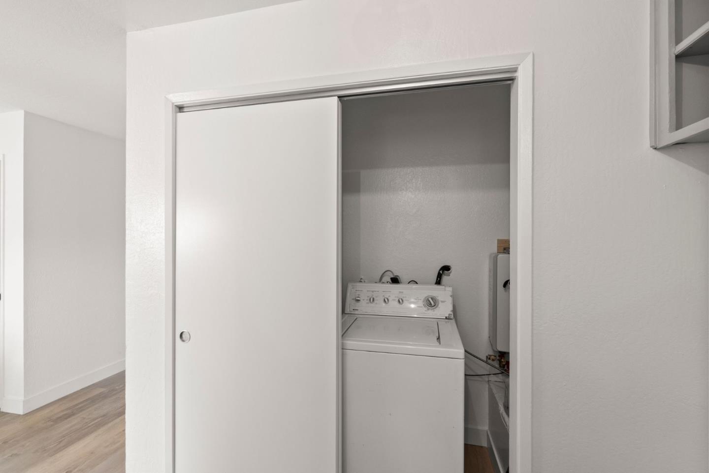 Detail Gallery Image 11 of 22 For 1727 30th Ave a,  Santa Cruz,  CA 95062 - 2 Beds | 1 Baths