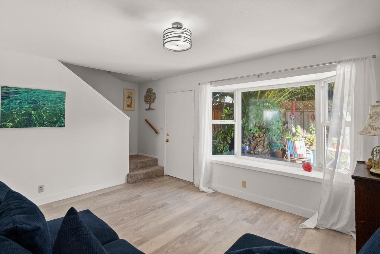 Detail Gallery Image 6 of 22 For 1727 30th Ave a,  Santa Cruz,  CA 95062 - 2 Beds | 1 Baths