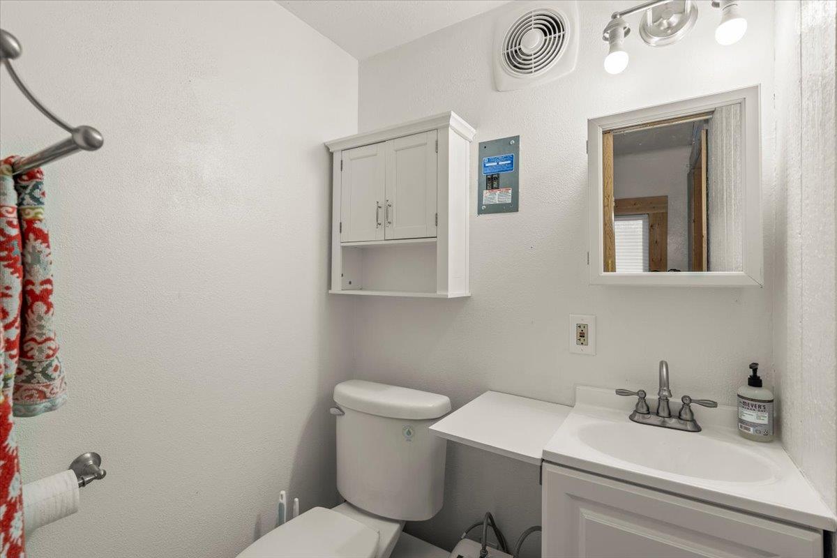 Detail Gallery Image 35 of 35 For 805 Fanning Grade, Ben Lomond,  CA 95005 - 2 Beds | 1 Baths