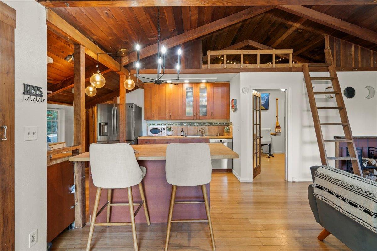 Detail Gallery Image 5 of 35 For 805 Fanning Grade, Ben Lomond,  CA 95005 - 2 Beds | 1 Baths