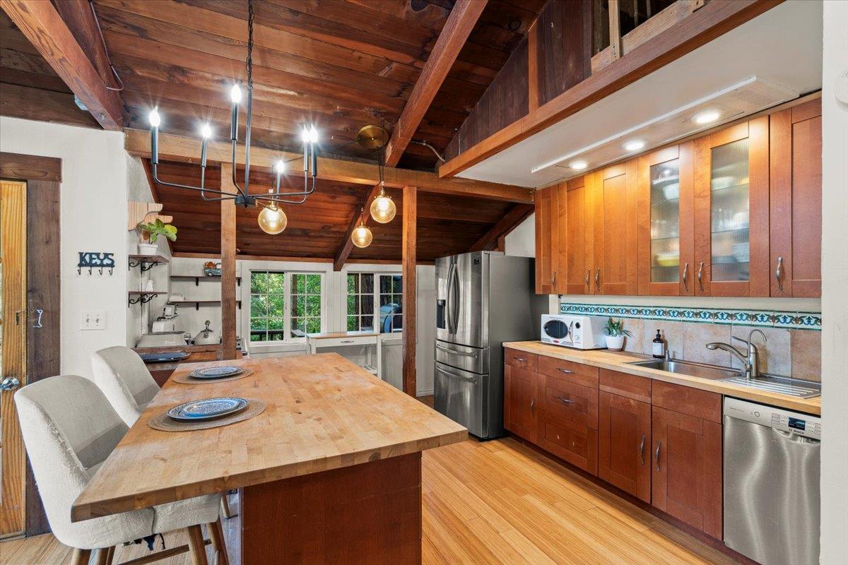 Detail Gallery Image 7 of 35 For 805 Fanning Grade, Ben Lomond,  CA 95005 - 2 Beds | 1 Baths