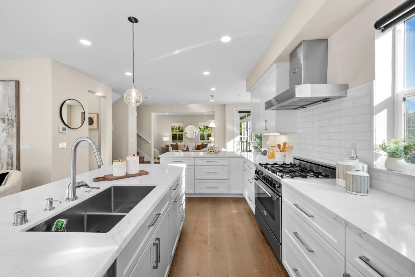 Detail Gallery Image 16 of 53 For 434 Mccown Ave, San Mateo,  CA 94403 - 4 Beds | 3/1 Baths
