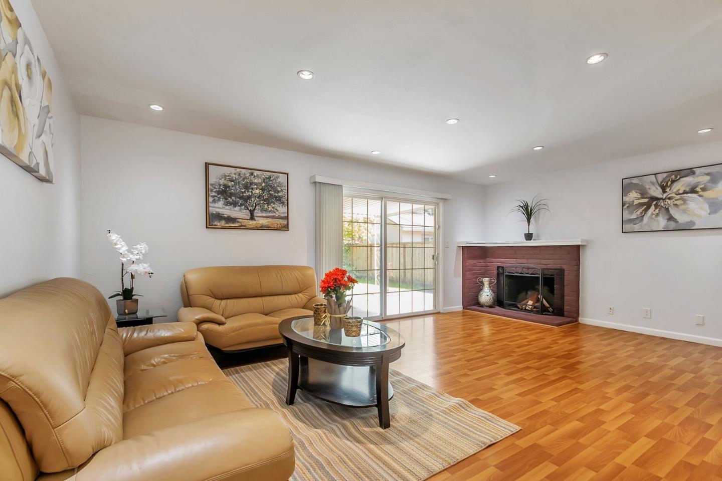 Detail Gallery Image 10 of 38 For 1368 Sunshadow Ln, San Jose,  CA 95127 - 3 Beds | 2 Baths