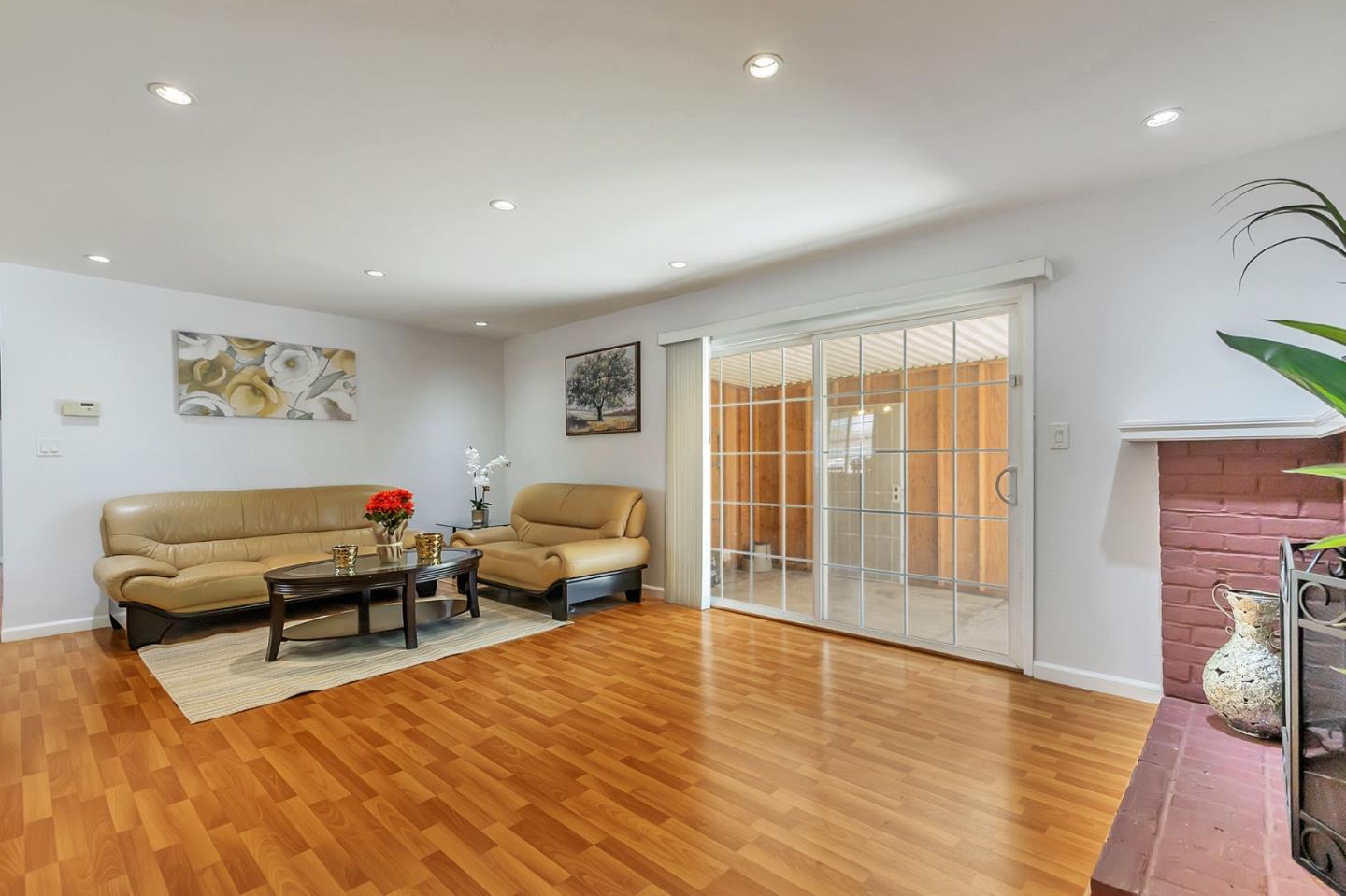 Detail Gallery Image 11 of 38 For 1368 Sunshadow Ln, San Jose,  CA 95127 - 3 Beds | 2 Baths