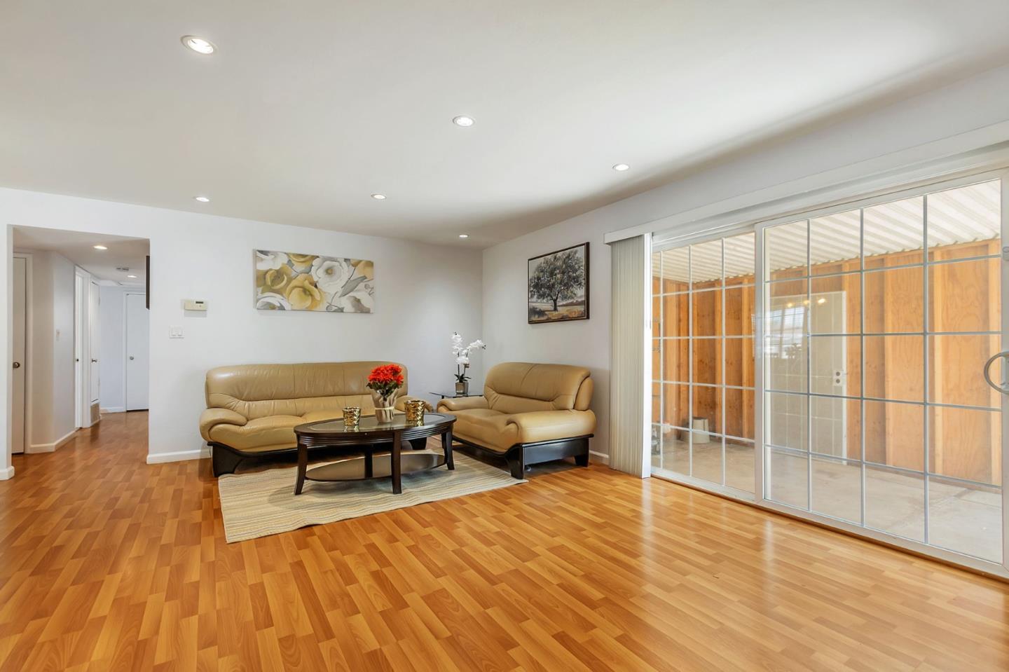 Detail Gallery Image 12 of 38 For 1368 Sunshadow Ln, San Jose,  CA 95127 - 3 Beds | 2 Baths