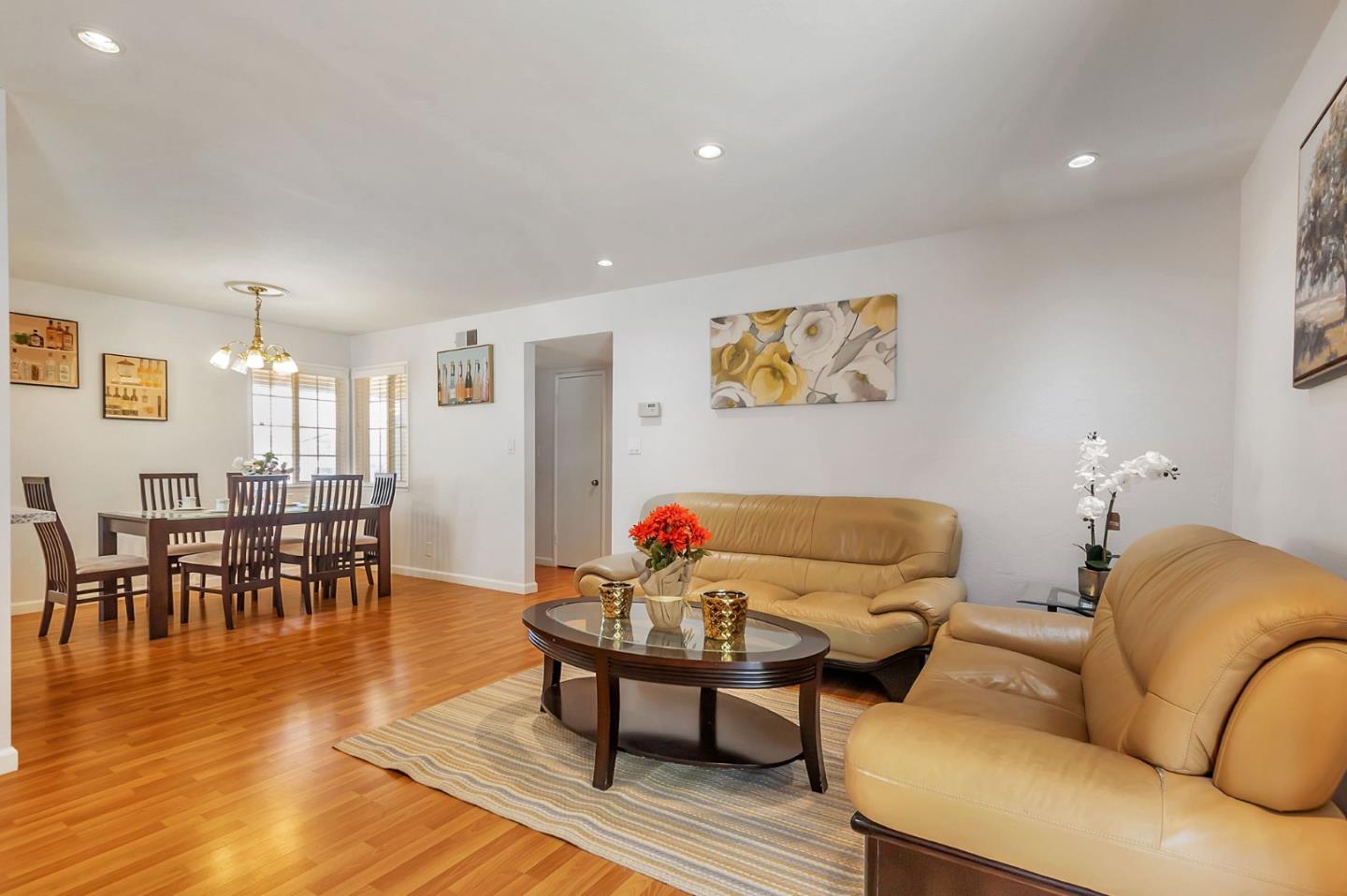 Detail Gallery Image 13 of 38 For 1368 Sunshadow Ln, San Jose,  CA 95127 - 3 Beds | 2 Baths